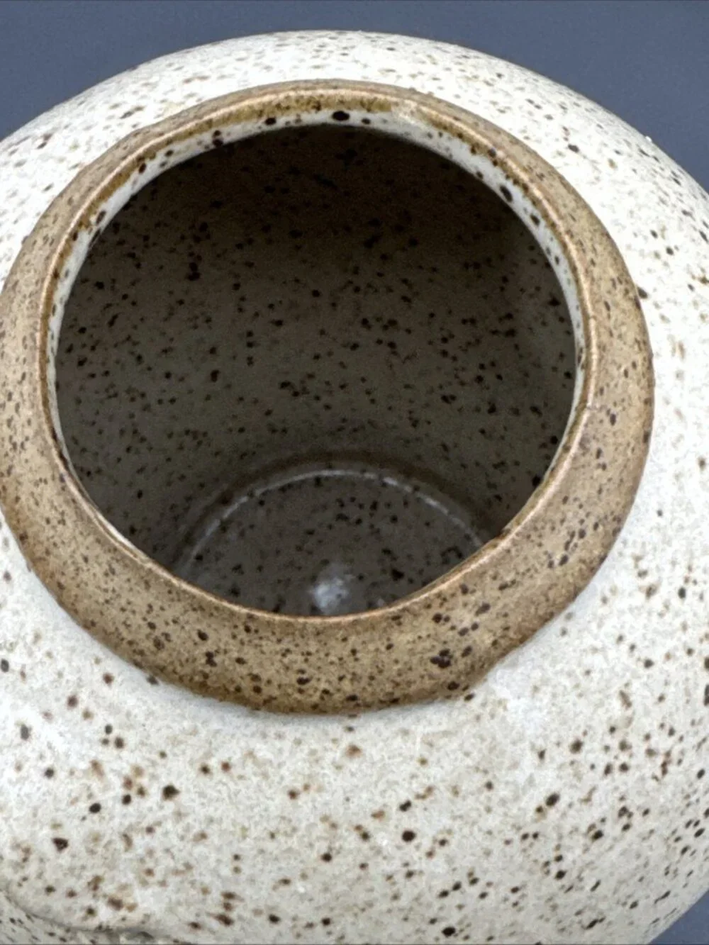 Studio Pottery Speckled Moon Face Style Vase Planter Unsigned Female Eyelash